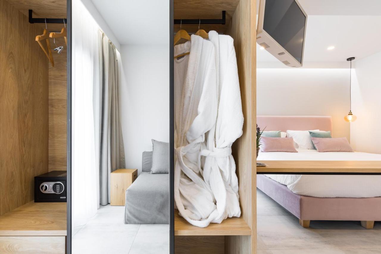 V Luxury Suites Kanálion Екстериор снимка