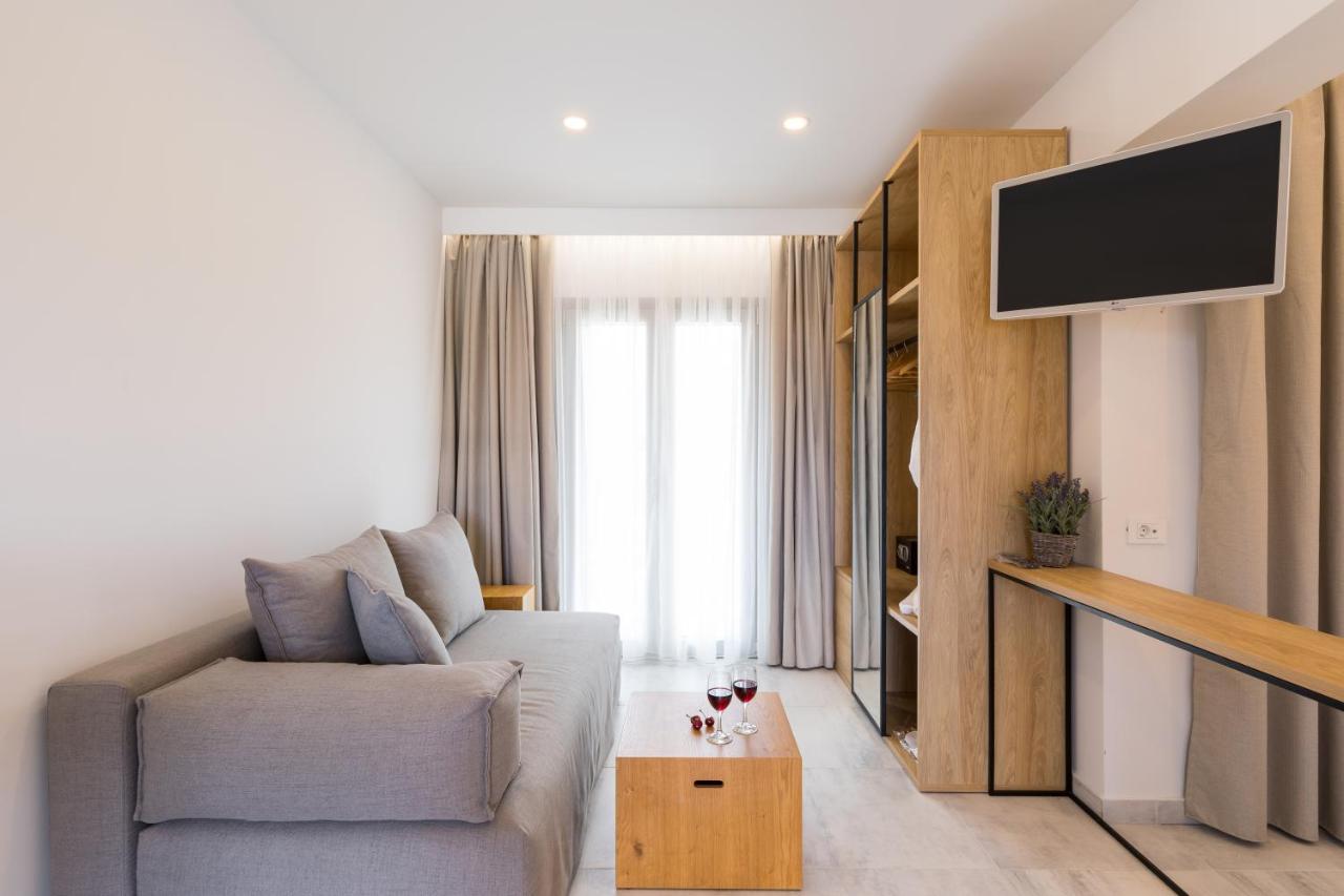 V Luxury Suites Kanálion Екстериор снимка