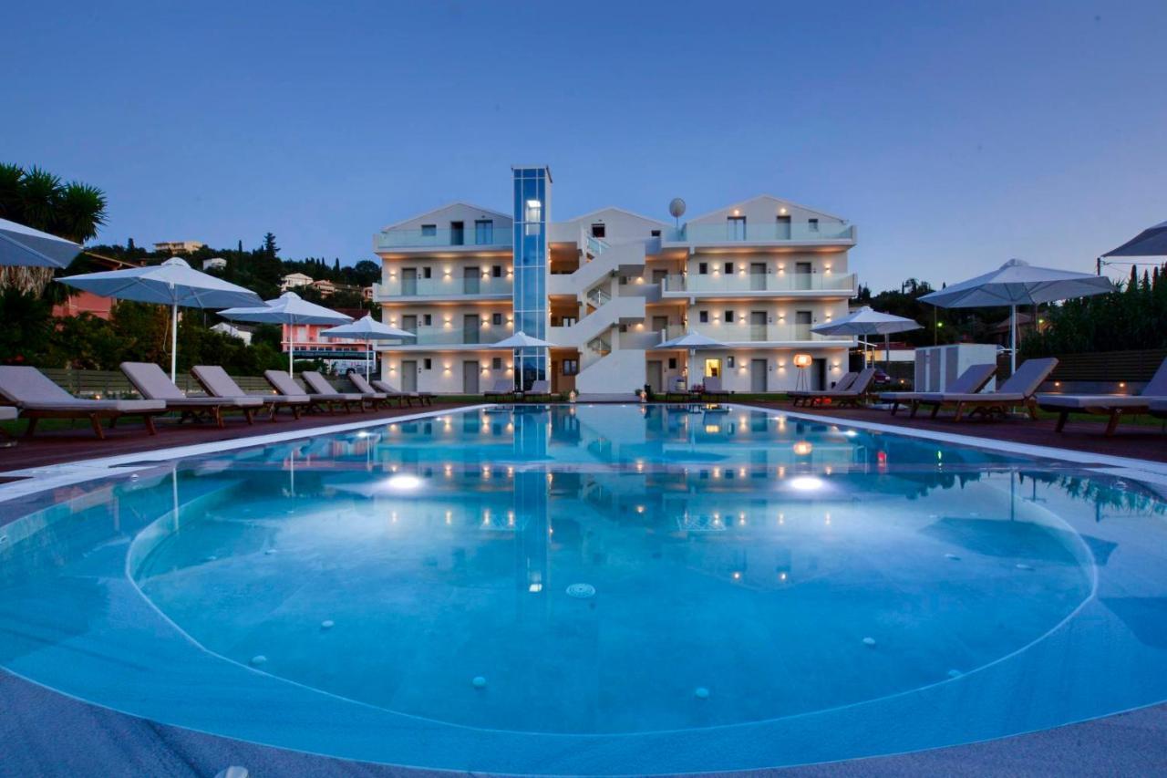 V Luxury Suites Kanálion Екстериор снимка