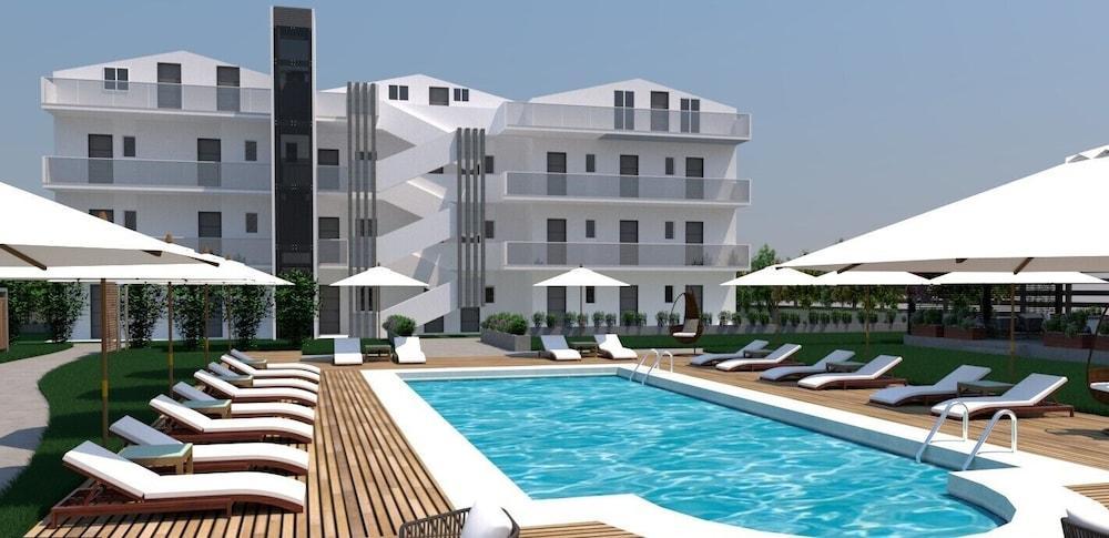 V Luxury Suites Kanálion Екстериор снимка